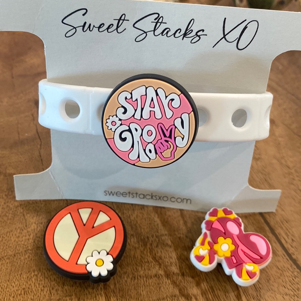 Stay Groovy Jelly Pop Bracelet in White